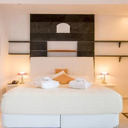 Antinea And Hotel 4*