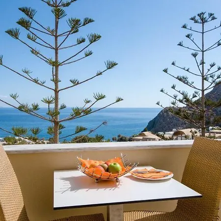 Antinea And Hotel 4*